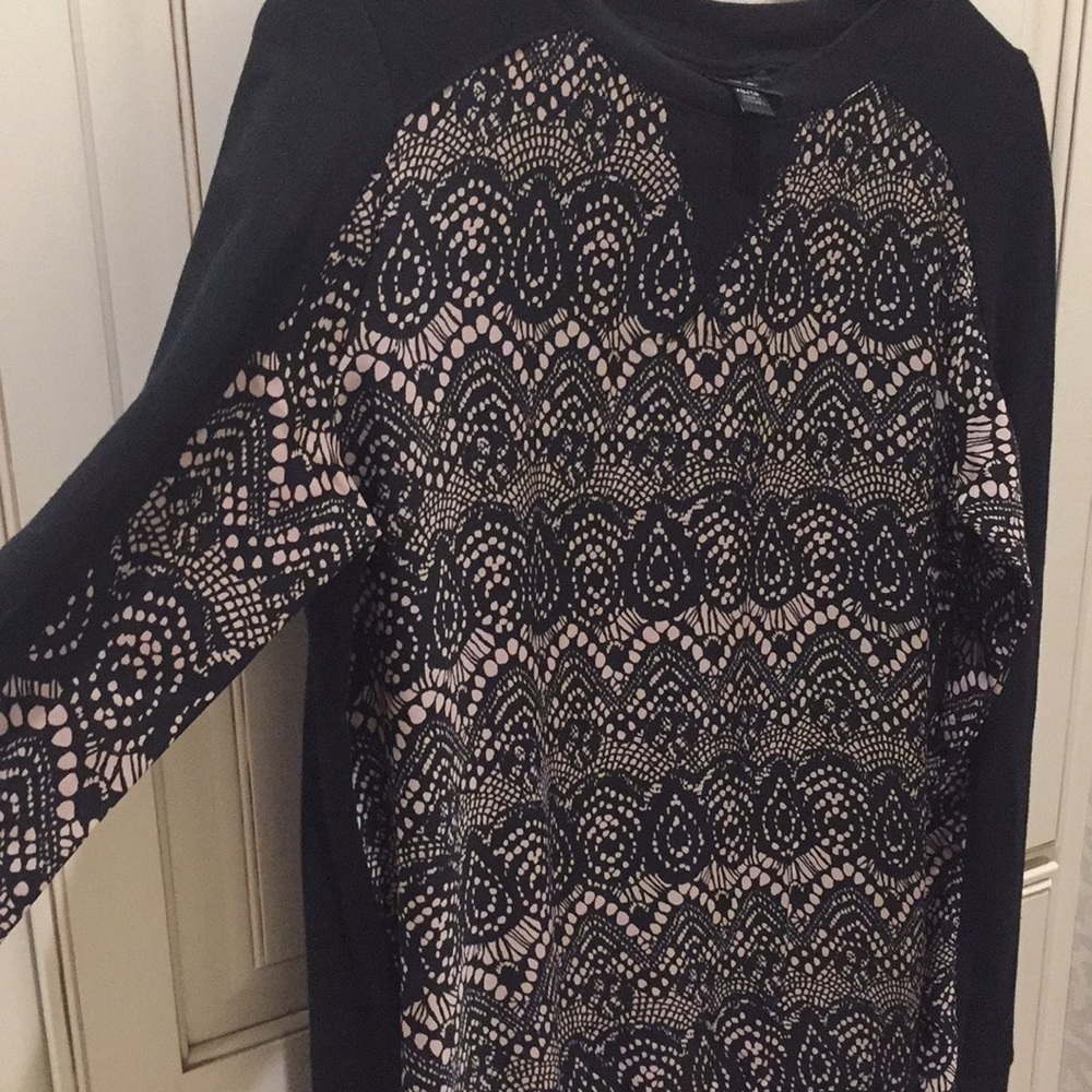 CUTE sweater! - Picture 3 of 4